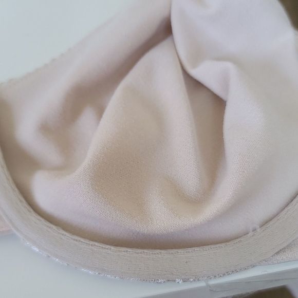 OLGA 40C PLUS SIZE BRA - Picture 8 of 10